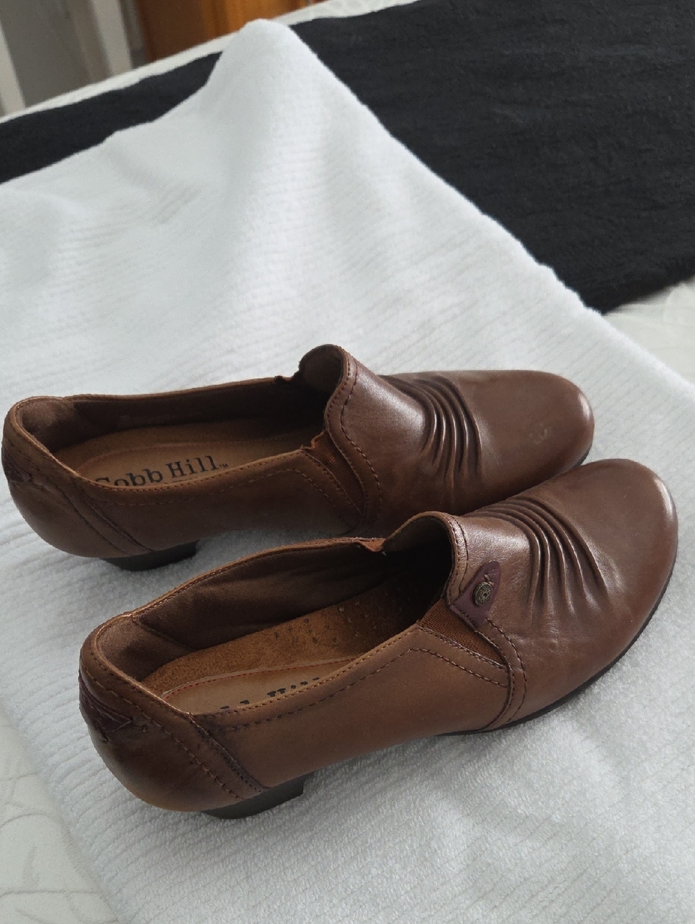 Cobb Hill by New Balance Brown Leather Slip-On Loafers with Ruched Vamp